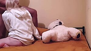 European amateur enjoys intense anal sex and blowjob
