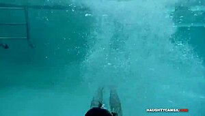 booty shaking nude underwater in hd sexy comic