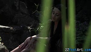 Teenager gives footjob outdoors with big cock! 😍