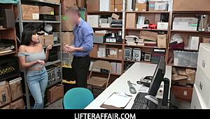 TEEN 18+ LIFTER AGREES TO SEX WITH MALL COP.