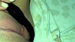 This nice shaved pussy from amateurs looks so inviting