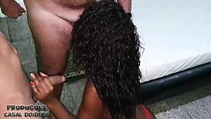 Natasha Medeiros, mulata teen, blows fans in motel amateur scene