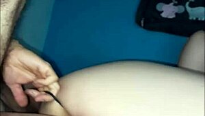 I banged that hot Indian chick in her room 😏