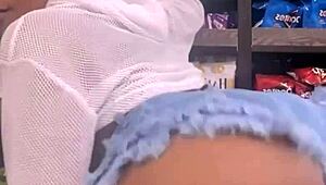 Hey Keisha Minaj, why twerk at the city deli?