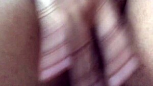 New to the scene, Banxxxs explores her creamy pleasure in a solo session