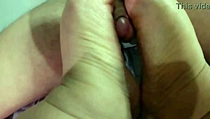 Curvy Latina stepmom's feet get wild attention in a steamy Colombian encounter.