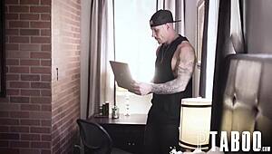 Lena Paul rides in possessive scenes. 😍