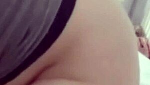 Wow! 青藤妹妹 Rides Big Cock in Sexy New Panties