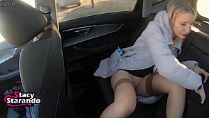 beautiful girl toys her pussy and cums loud in taxi! 😱