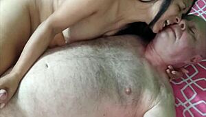 นวดนำไปเลียหีอมควยแตกตูดควยยักษ์