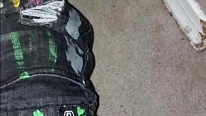 superdariusguy chills with handjob on monster cock as soloboy pornstar 😎