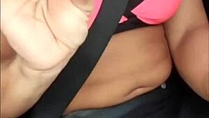 Sexy blonde enjoys a messy facials during a car ride