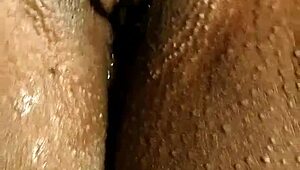 Desi Girlfriend Pussy Fingered Close-Up! Loud Moaning!
