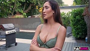 Chloe Amour Deepthroats And Catches Creampie