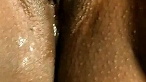 Desi Girlfriend Pussy Fingered Close-Up! Loud Moaning!
