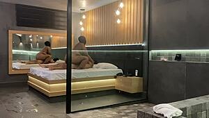 Amatir Duduk di Kontol Hitam Besar