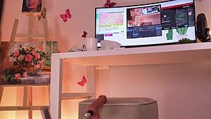 Fuck machine pounds ass deep