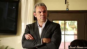 בת חורגת קטנה נתפסת בסצנת זיון נלהב