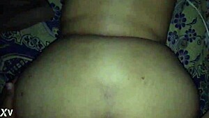 Horúca manželka prostitutka v emocionálním svádění a touze