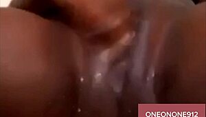 Wife's intense fingering session leads to explosive squirt