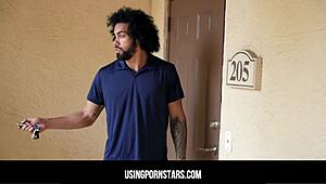 my gf lets me freeuse her bestie blake blossom 😏