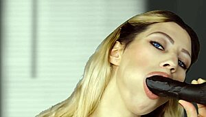 Lialennice's seductive costume show in Westworld-inspired XXX video