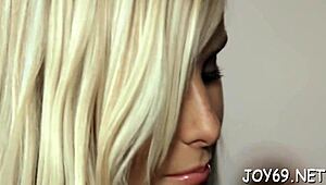 Playgirl Gets Agonizing Orgasms From Solo Dildo Play With Juicy Pussy