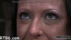 Hot whipping dominates beauty's arse