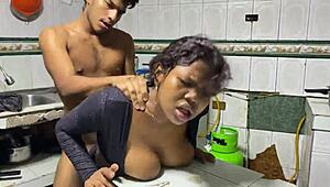 mi padrastro, so young and hot, fucks me when mom’s out