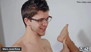 Muscular men indulge in sucking and fucking - Will Braun and Kai Mahi