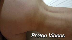 Brasialainen vaimo jakaa hetkiä kaksinaismiehen kanssa