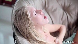 The perfect caress - Angelica's sensual encounter