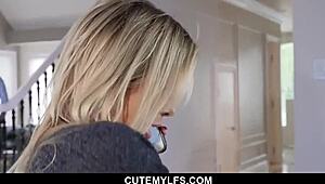 Hot-milf caught stepson with pants down - alexis fawx