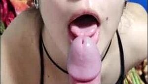 White Moon VIP Delivers Passionate Deepthroat Oral Before Bed!