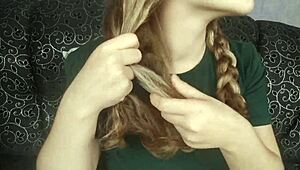 Wow! Check out those oiled feet getting a wild massage online!