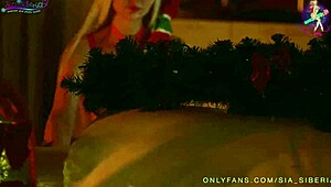 Santa Fucks Teen Elf With Strapon Hard