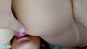 Chupando A Buceta Da Casada Enquanto O Marido Me Arromba O Cuzinho