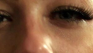 Dice: ¡Mírame comerme todo el lefa de la cara!