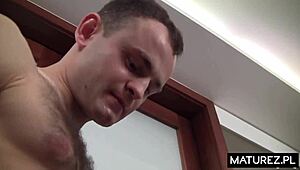 polish milf shows perfect moves