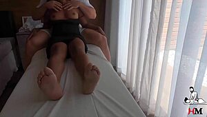 Pretinha Ninfetinha Caught Giving to Therapist During Massage