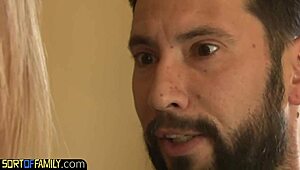 Milf and teen drilled in threesome 😈