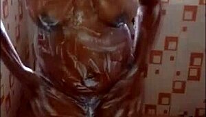 African beauty gives deepthroat to boyfriend
