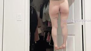 Super jaka mala azijska cura 18+ se pali na nagi workout