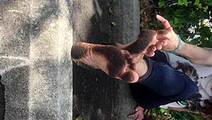 elizabeth's dirty feet are so fetish hot 😏