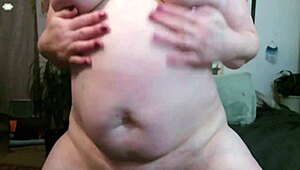 hey, check dawnskye the redhead pawg playing with her big fat ass