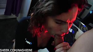 Teen 18+ Courier Gets Creampie Inside