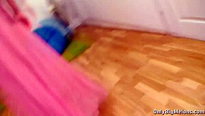 Big Tits Sophie Mei Dancing!