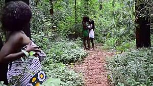 Amateur ebony ladies indulge in romantic threesome