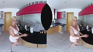 this italian blonde is an anal lover, riding and getting assfucked hard 😈