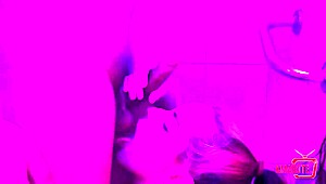 Arregacei A Bucetinha Da Putinha No Banho E Comi Ate Gozar